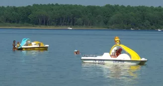 photo pedalo jaune photo pedalo jaune
