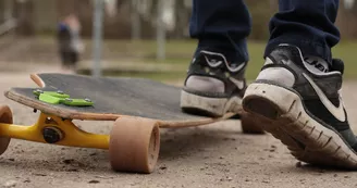 longboard-skate-park-2 longboard-skate-park-2