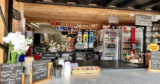 Snack au Bord de l'O locals Snack au Bord de l'O locals